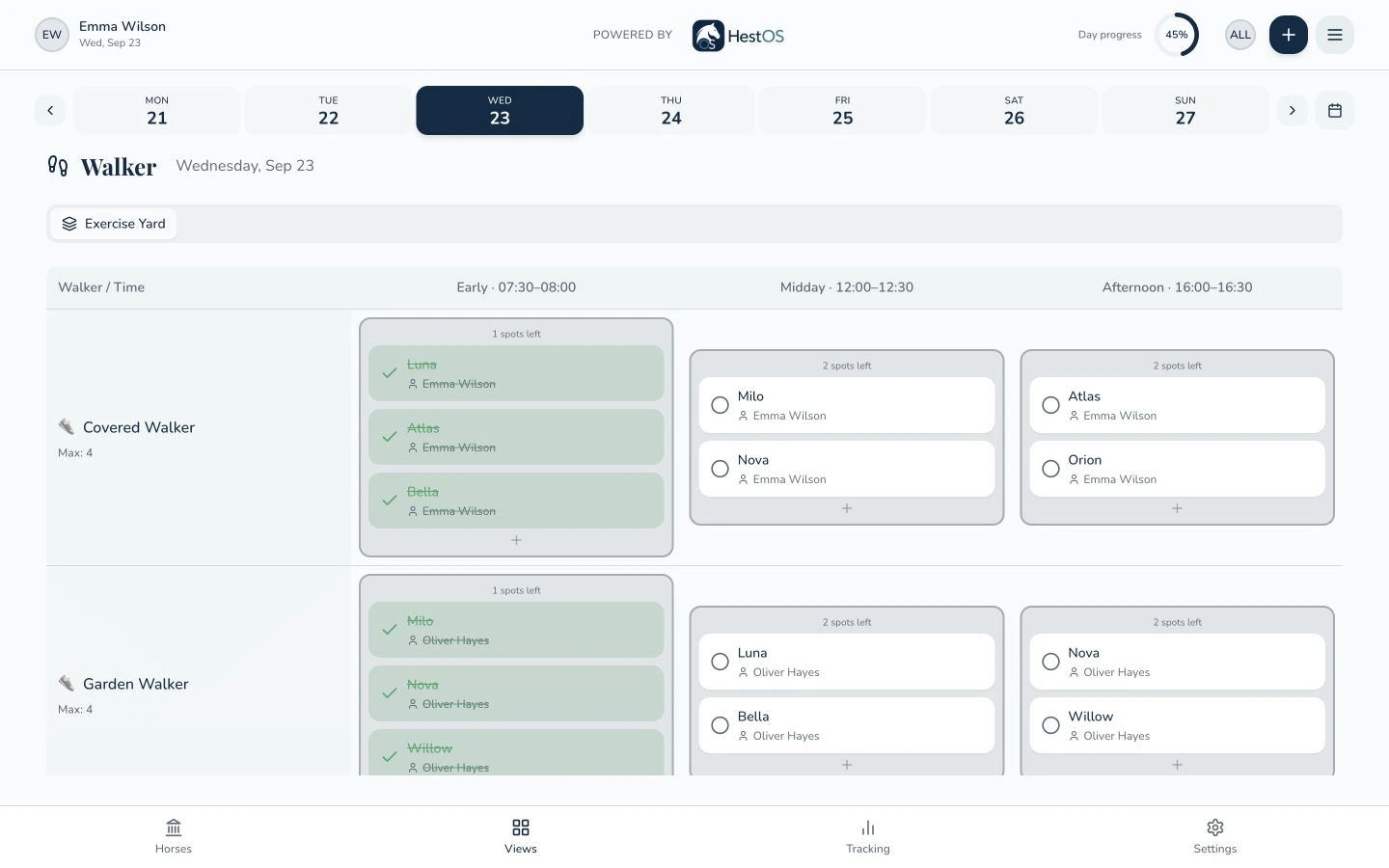 HestOS horse walker planning grid with sample walker sessions, horse assignments and available capacity